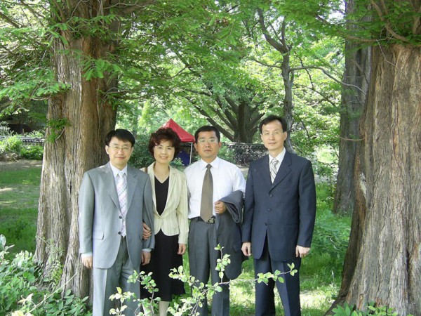 1148959184_0.jpg